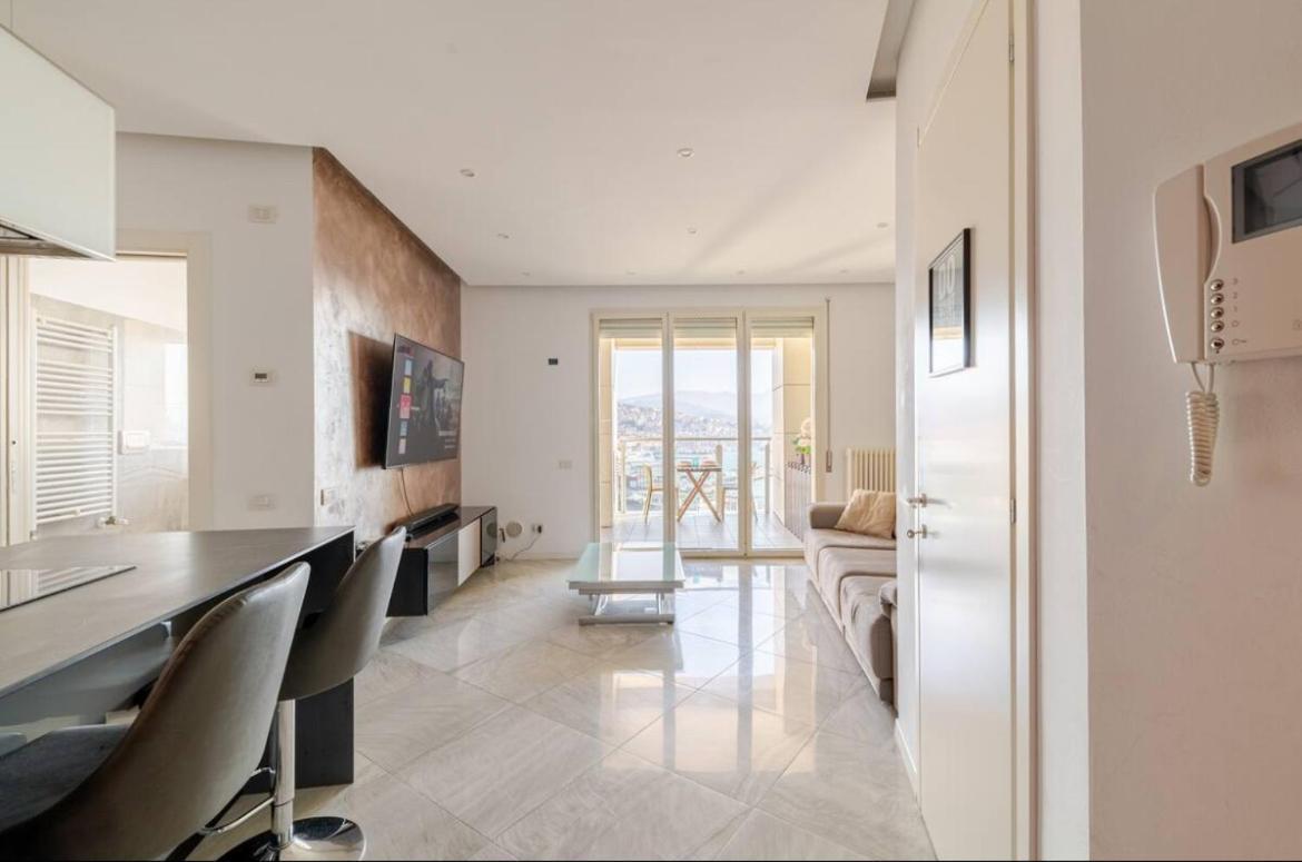 5 Stars Apart Sea View Генуя Экстерьер фото